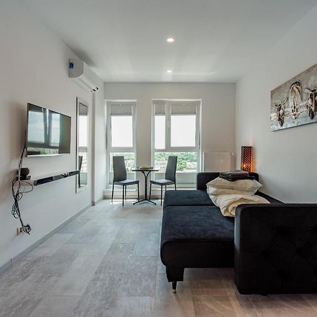 Cozy Penthousestudio Cityview W12 Bucharest Luaran gambar